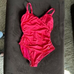Swimsuit, Fantasie, size 32DDD, hot pink